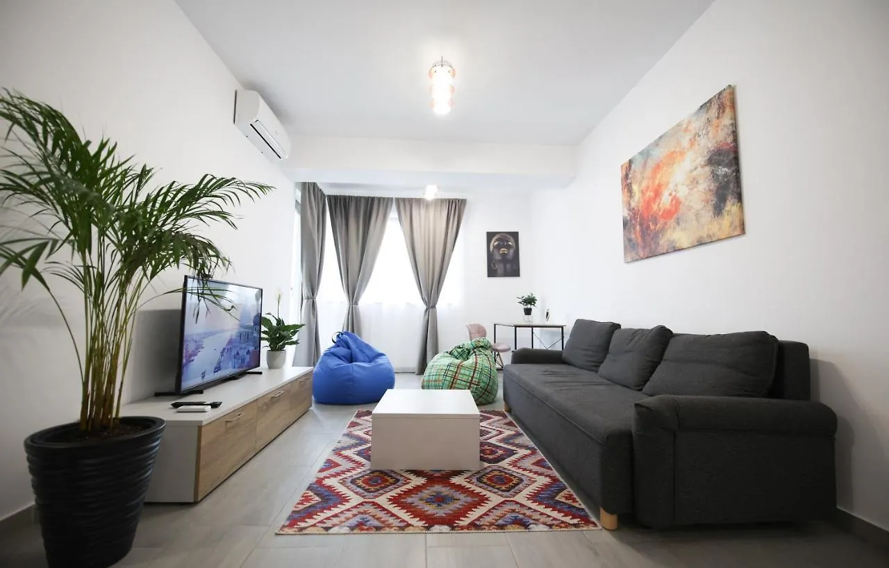 Vitan Central Oasis - Free Secured Private Parking - Self Check-In - Bucharest Apartment