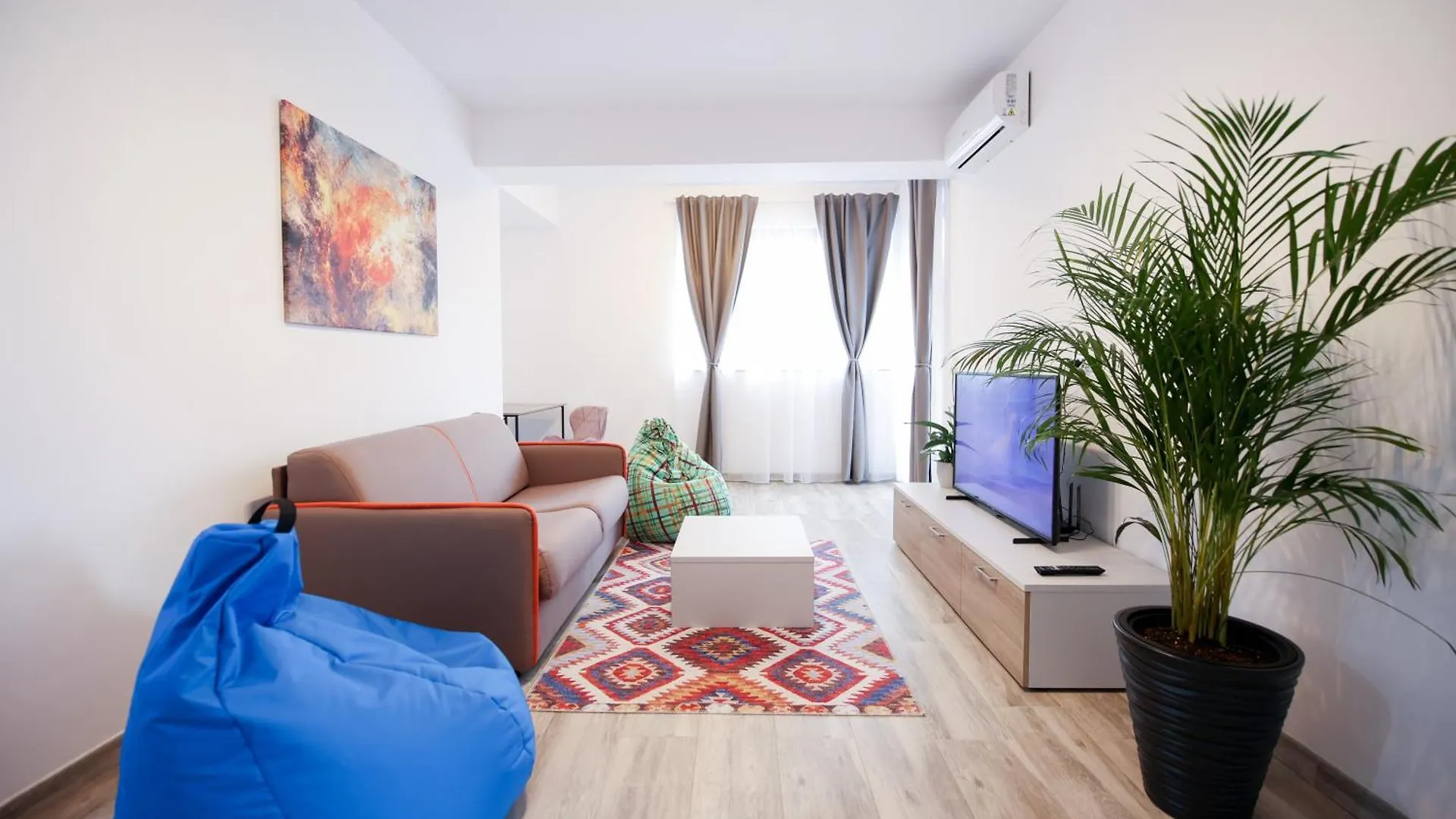Vitan Central Oasis - Free Secured Private Parking - Self Check-In - Bucharest Apartment