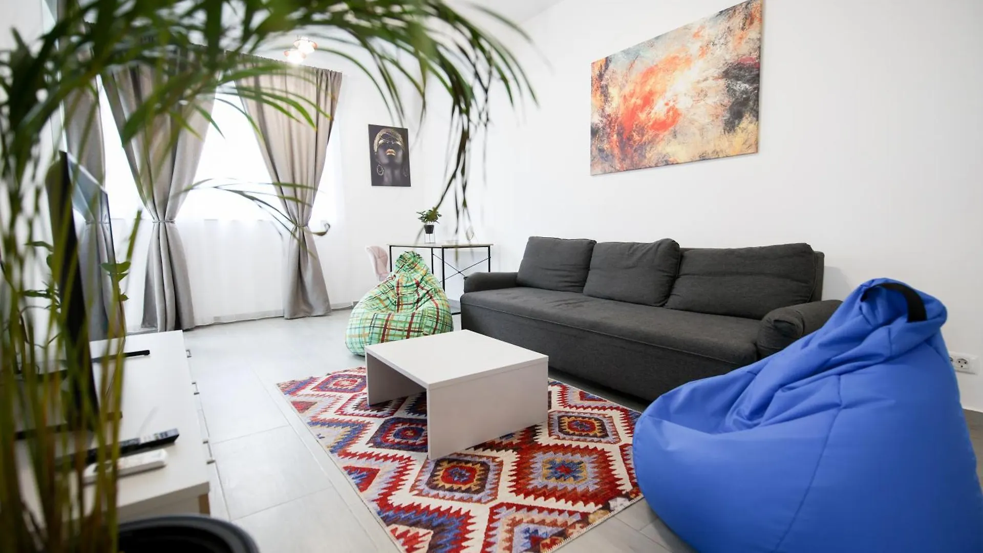 Vitan Central Oasis - Free Secured Private Parking - Self Check-In - Bucharest Romania